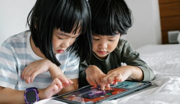 kids eat free