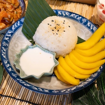 Mango Sticky Rice with Coconut Cream