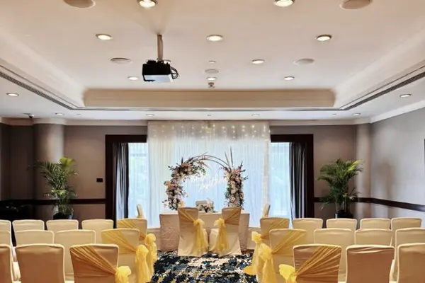 Oriental Dream - Live the Shanghai Tang dream in the heart of Singapore
