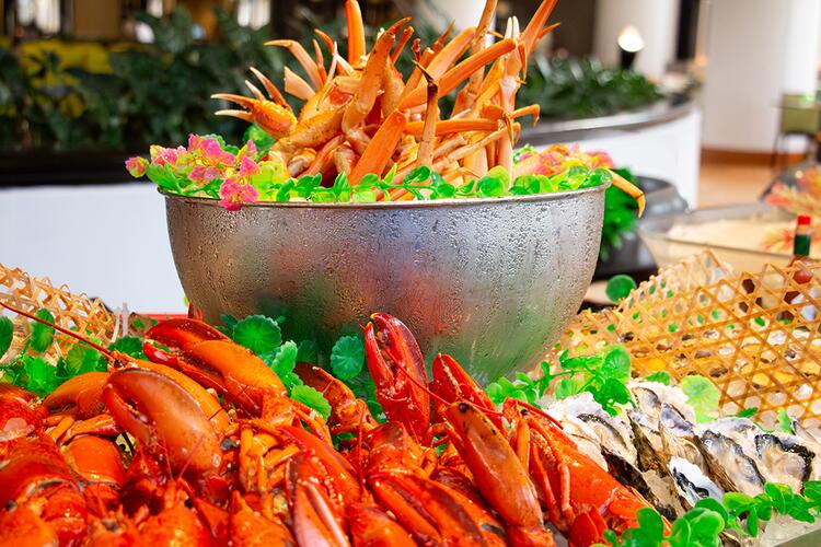Lobster & Crab Halal Buffet